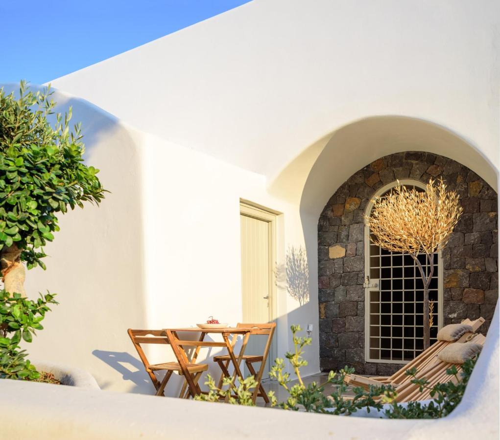 Oia Treasures Art Suites 외부 사진