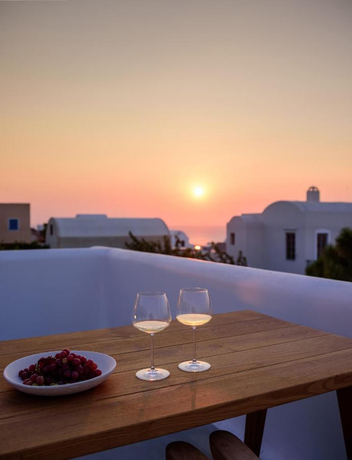 Oia Treasures Art Suites 외부 사진
