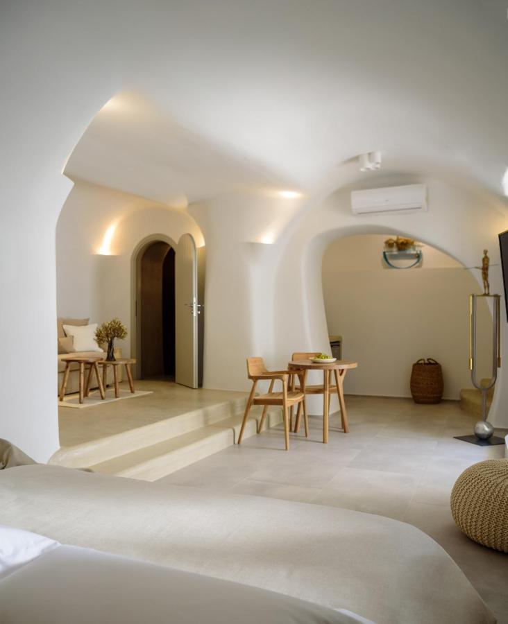Oia Treasures Art Suites 외부 사진